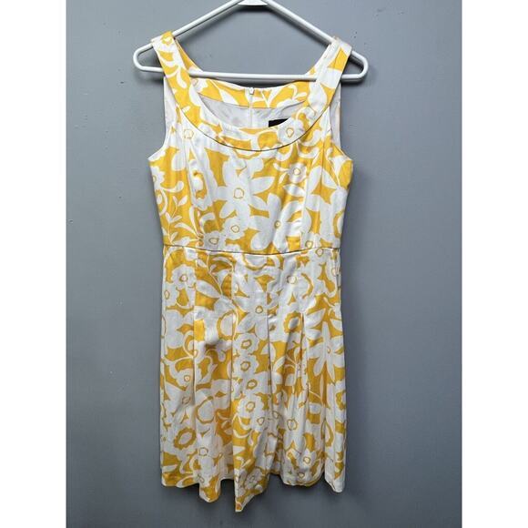 connected apparel Dresses & Skirts - Connected Apparel Dress Womens 8P Petite Yellow Floral Sheath Sleeveless Pleated